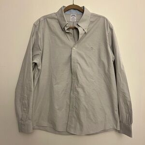 Brooks Brothers Light Gray Casual Button-Down Shirt